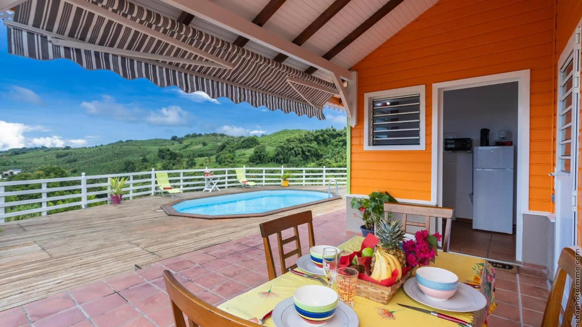 Bungalow Avec Piscine Au Coeur De La Campagne Oge Sainte-Marie